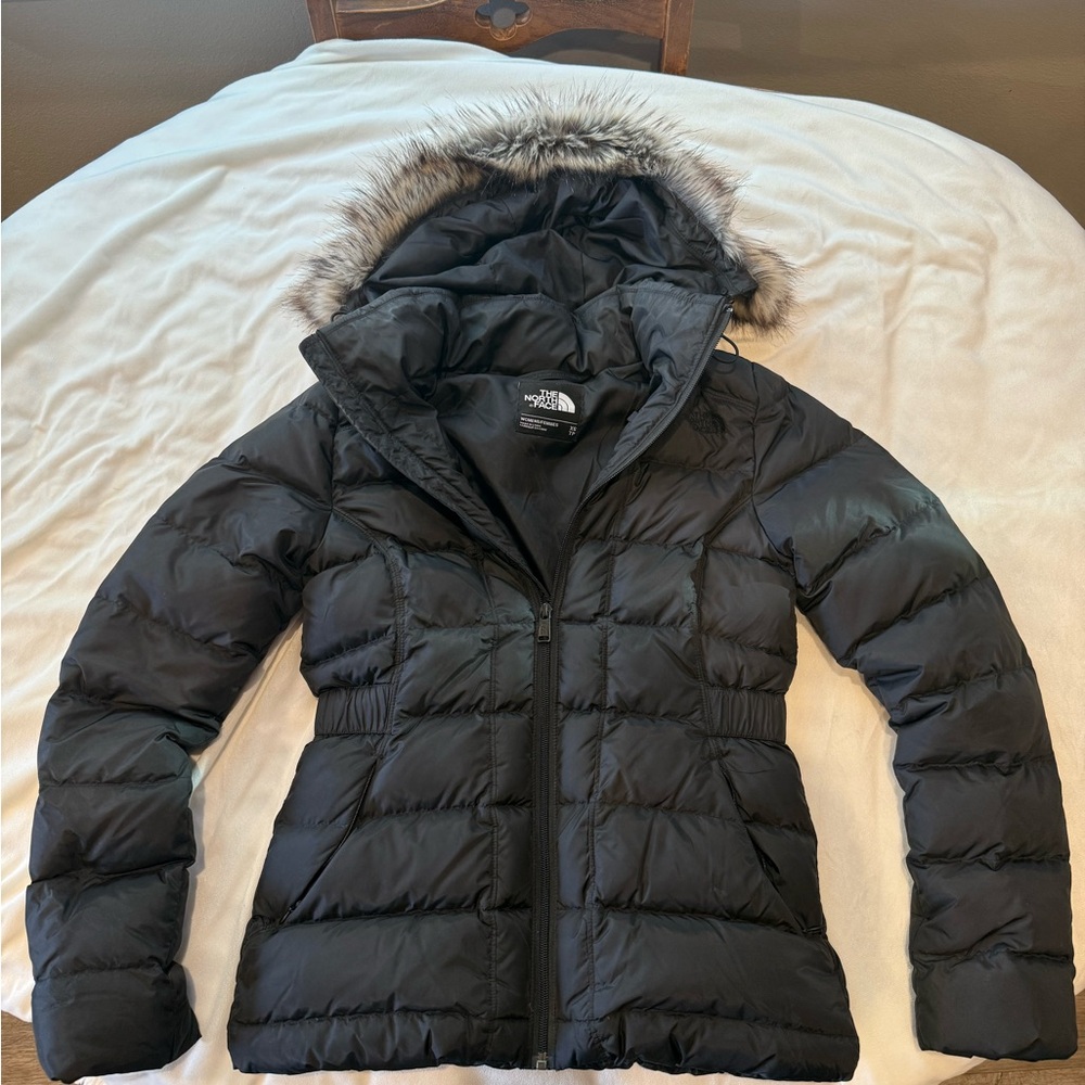 The North Face Women's Black Hooded Puffer Jacket with Faux-Fur Trim